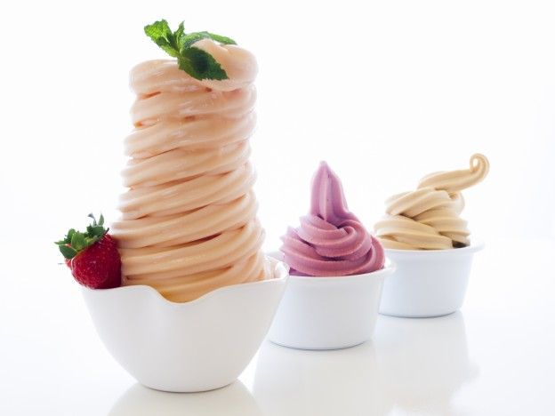 Torre di yogurt gelato