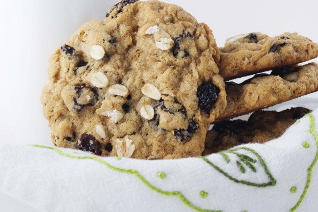 I cookies con uvetta e fiocchi d’avena