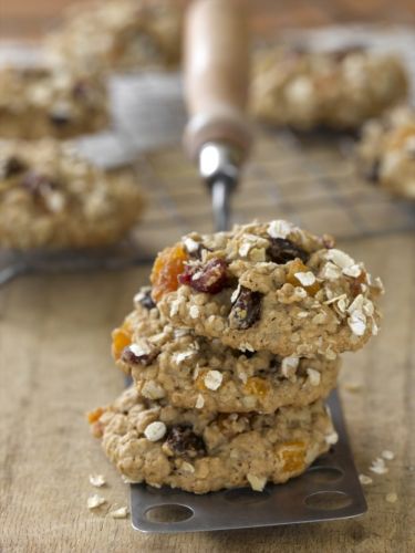 I cookies con fiocchi d’avena e albicocche