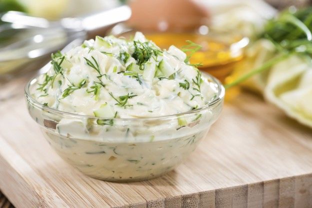 Tzatziki di cetrioli e yogurt alla greca