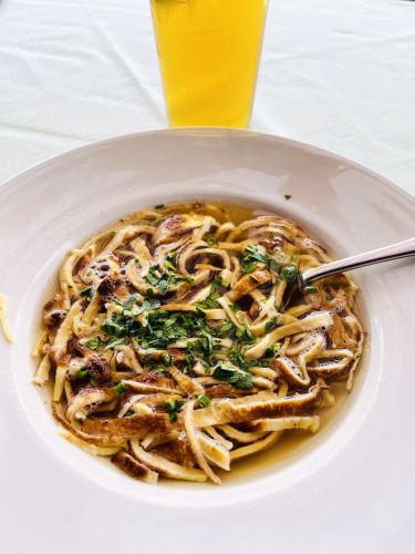 Zuppa di funghi con pasta