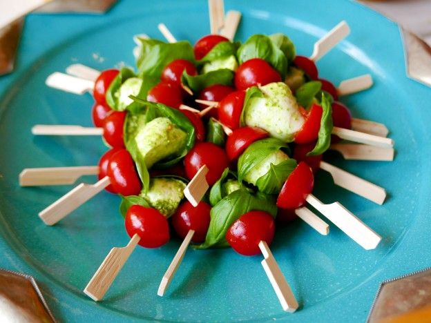 Spiedini pomodoro e mozzarella