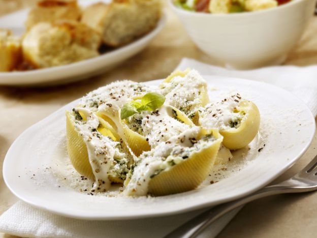 Conchiglioni ripieni di gorgonzola e pistacchio