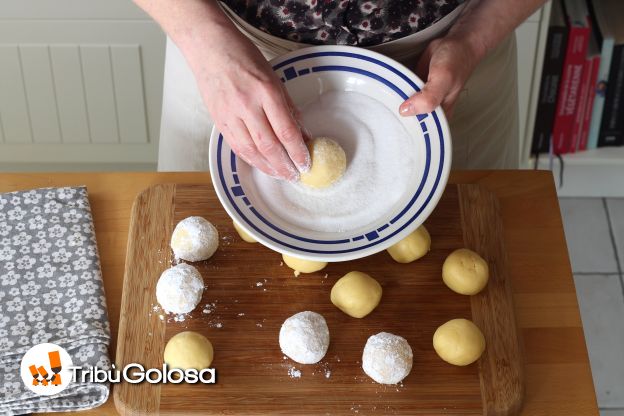 Preparazione dei biscotti