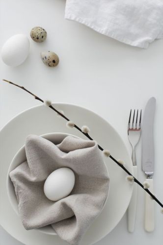 Pasqua in grigio e bianco