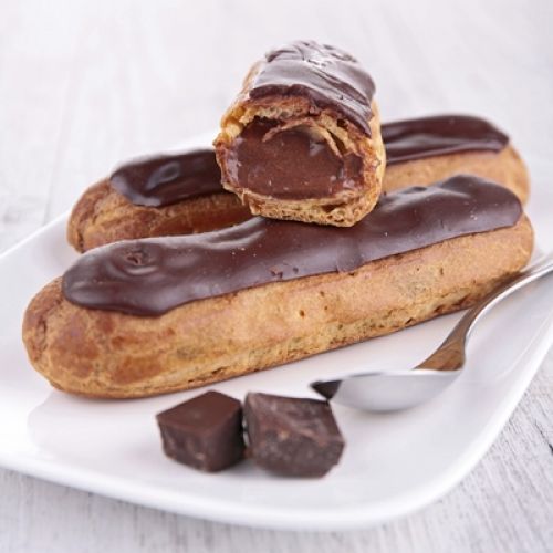 8.Eclaires al cioccolato