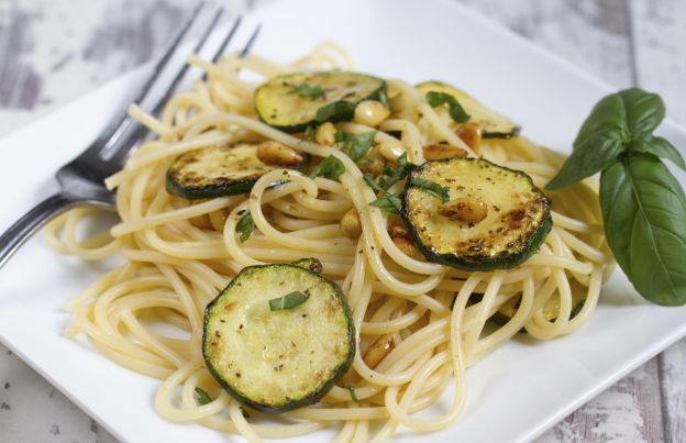 Sugo zucchine e pinoli