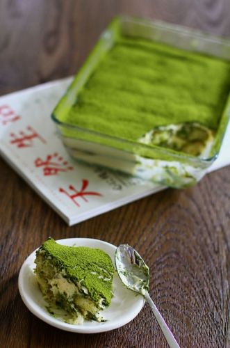 Tiramisù al tè Matcha