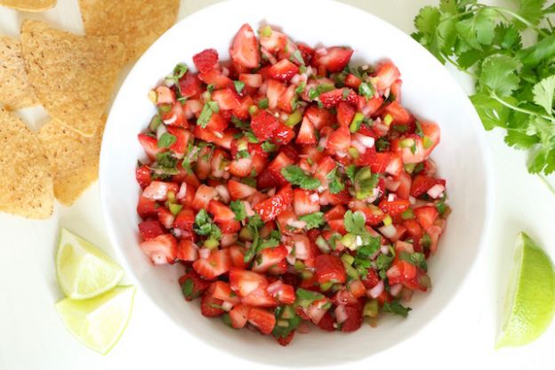 Pico de gallo di fragole