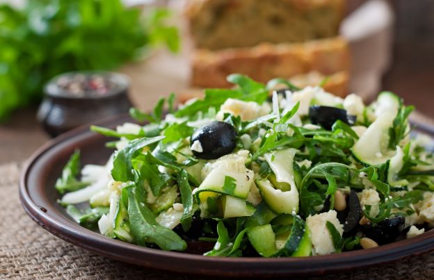 Insalata di zucchine fresche