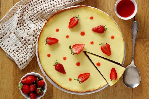 Cheesecake con coulis di fragole