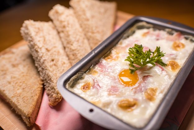 LASAGNE DI PANE, FILANTE E CON TANTO PROSCIUTTO