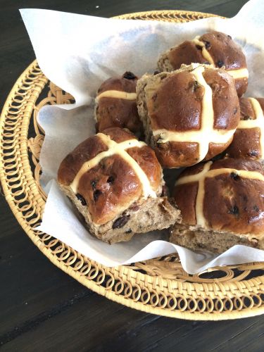 Hot cross buns