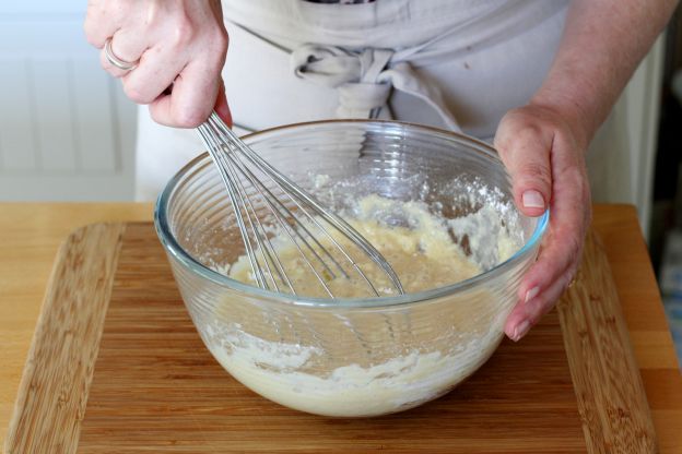 Mescolare troppo un impasto per dolci