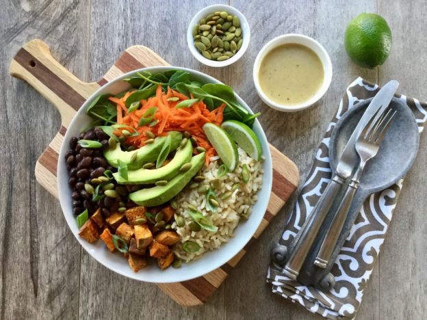 Buddha bowl con avocado