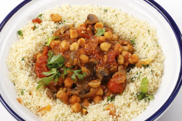 Cous cous di ceci con salamino piccante