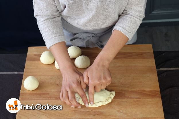 Preparazione dei calzoni