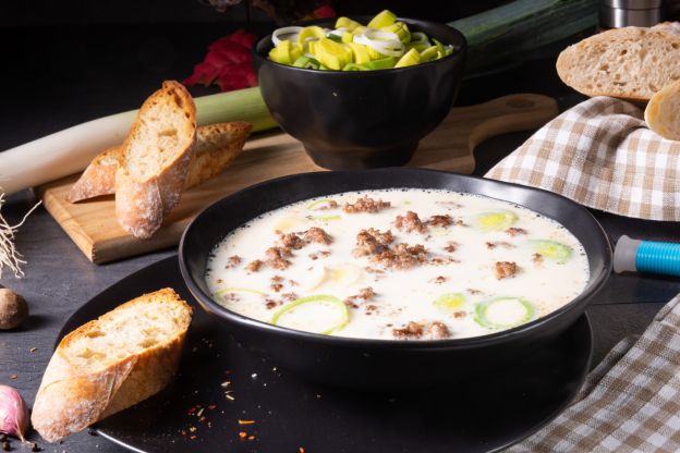 Zuppa di formaggio e porri