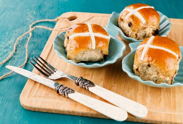 Hot cross buns