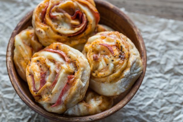 Pizza rolls