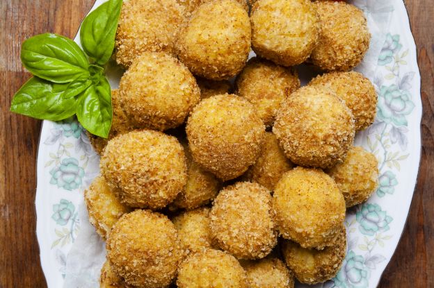 7. Polpette di riso filanti