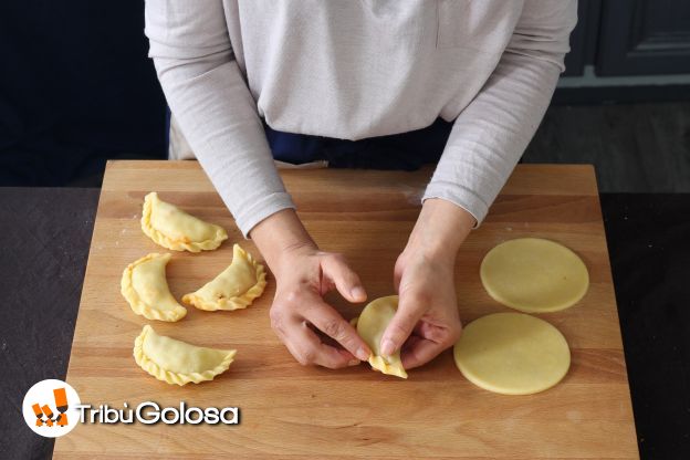 Preparazione delle empanadas