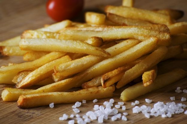 Le patatine fritte le ha inventate il Belgio, non la Francia