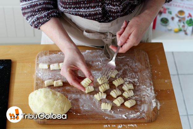 Preparazione degli gnocchi