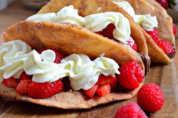 Tacos alla Nutella con fragole e lamponi