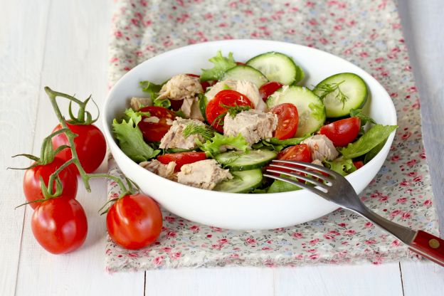 Insalata tonno, pomodorini e cetriolo