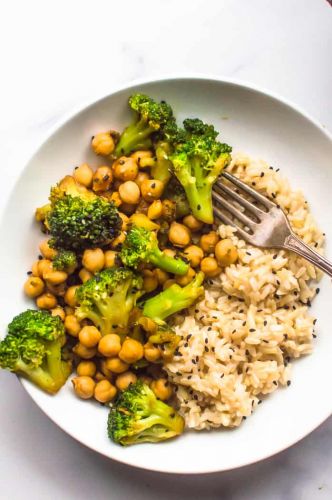 Ceci al forno con broccoli