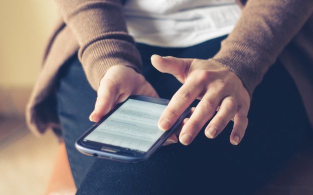 Carica il telefono a casa