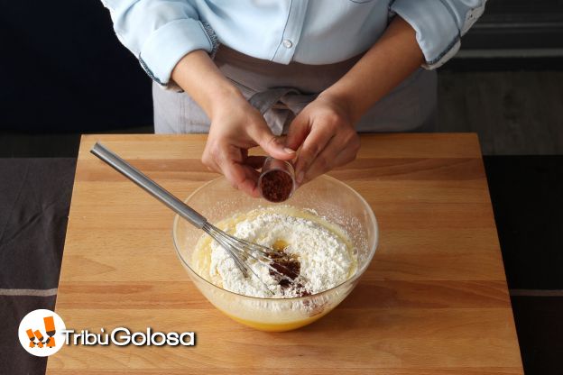 Preparazione dell'impasto al cacao