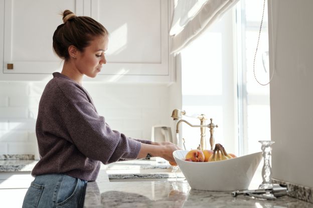 Scongelare con acqua calda (o bollente)