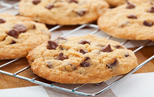 Cookies americani con goccie di cioccolato