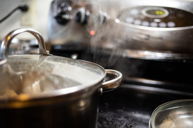 1. Usare il coperchio durante l'ebollizione dell'acqua