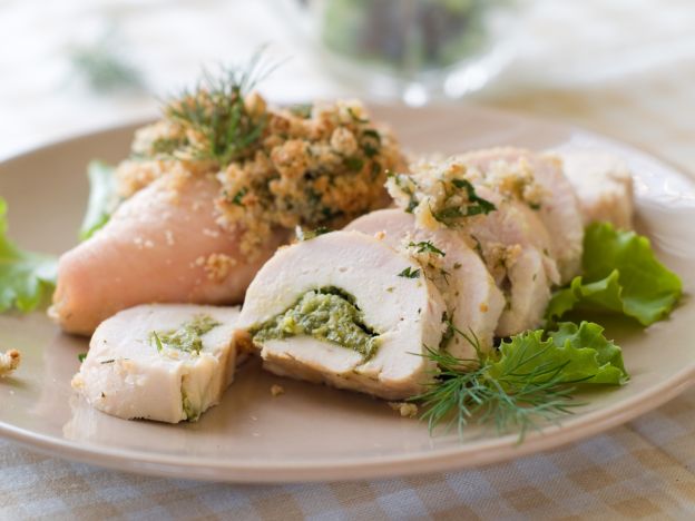 Petti di pollo arrotolati al guacamole