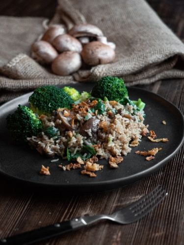 Riso con broccoli e funghi