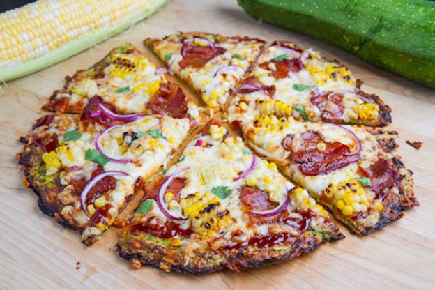 8. Pizza con base di zucchine