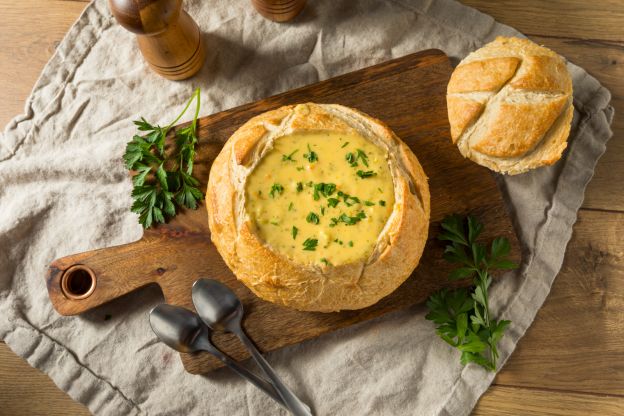 Zuppa in crosta di pane