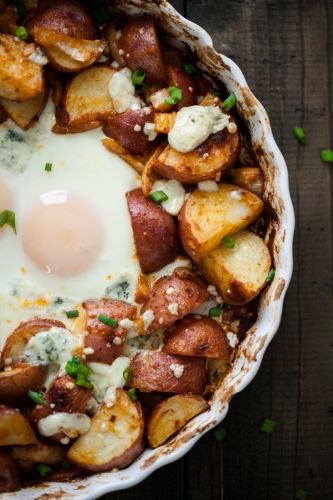 Patate affumicate con uovo e paprika