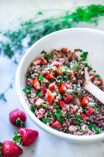 Taboule di quinoa alla fragola