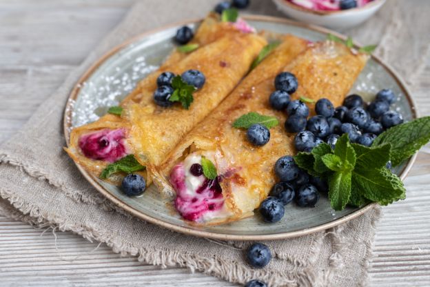 Crespelle allo yogurt e mirtilli