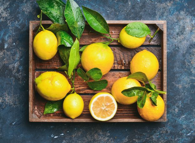 Ricetta veloce per l'acqua al limone