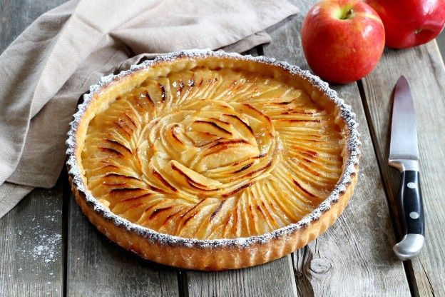 Crostata alle mele intrecciate