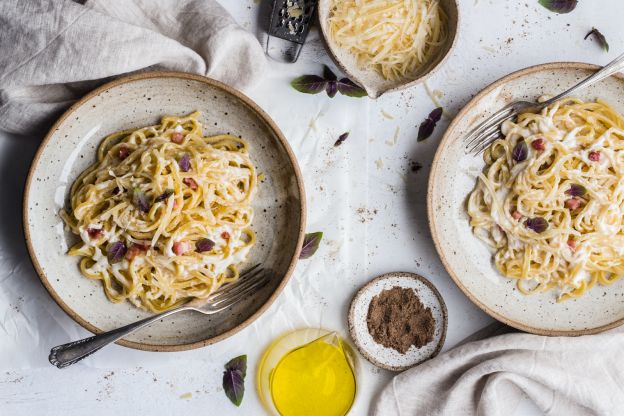 Vermicelli alla crema di carciofi e speck