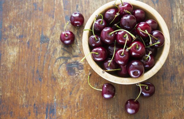 Togli il nocciolo alle ciliegie