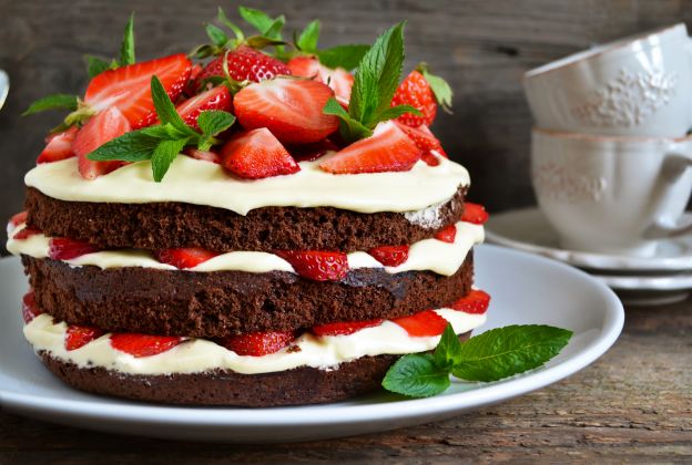 Torta foresta nera con fragole