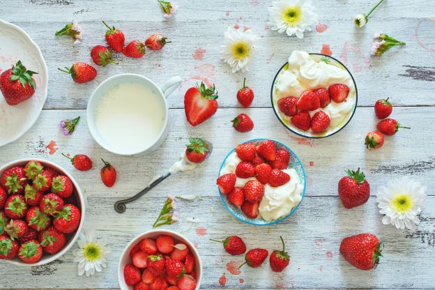 Panna montata chantilly alle fragole