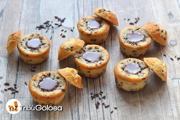 6. Financiers con cuore di cioccolato